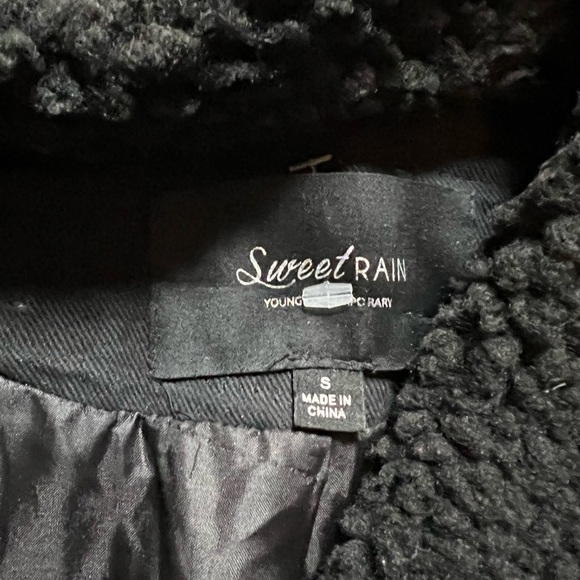 cropped jacket - Picture 2 of 2